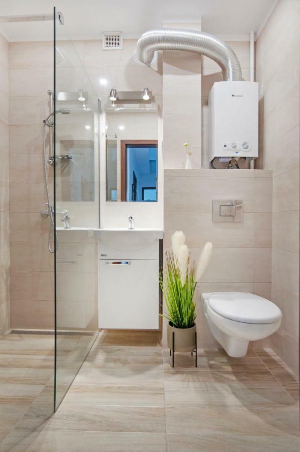 Ferienwohnung Apartament Sowa Częstochowa Exterior foto